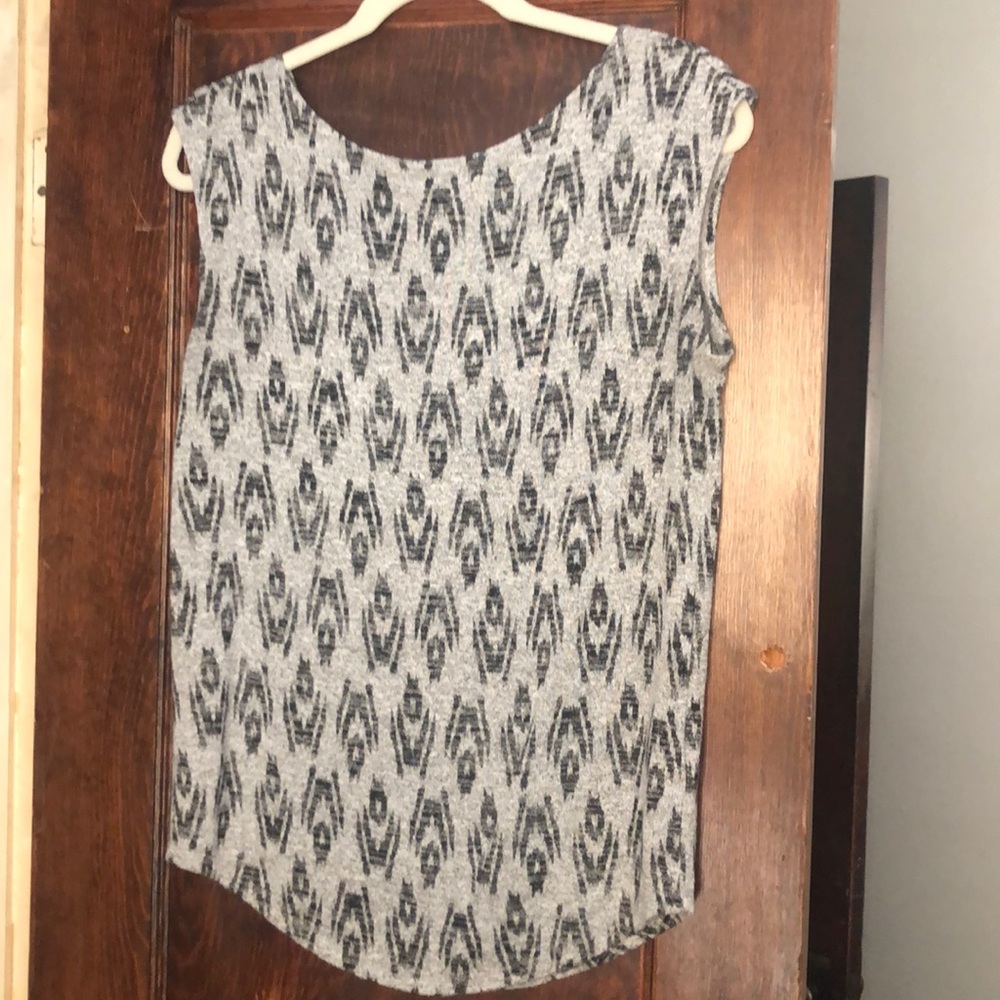 Gap Sleeveless Knit Top
